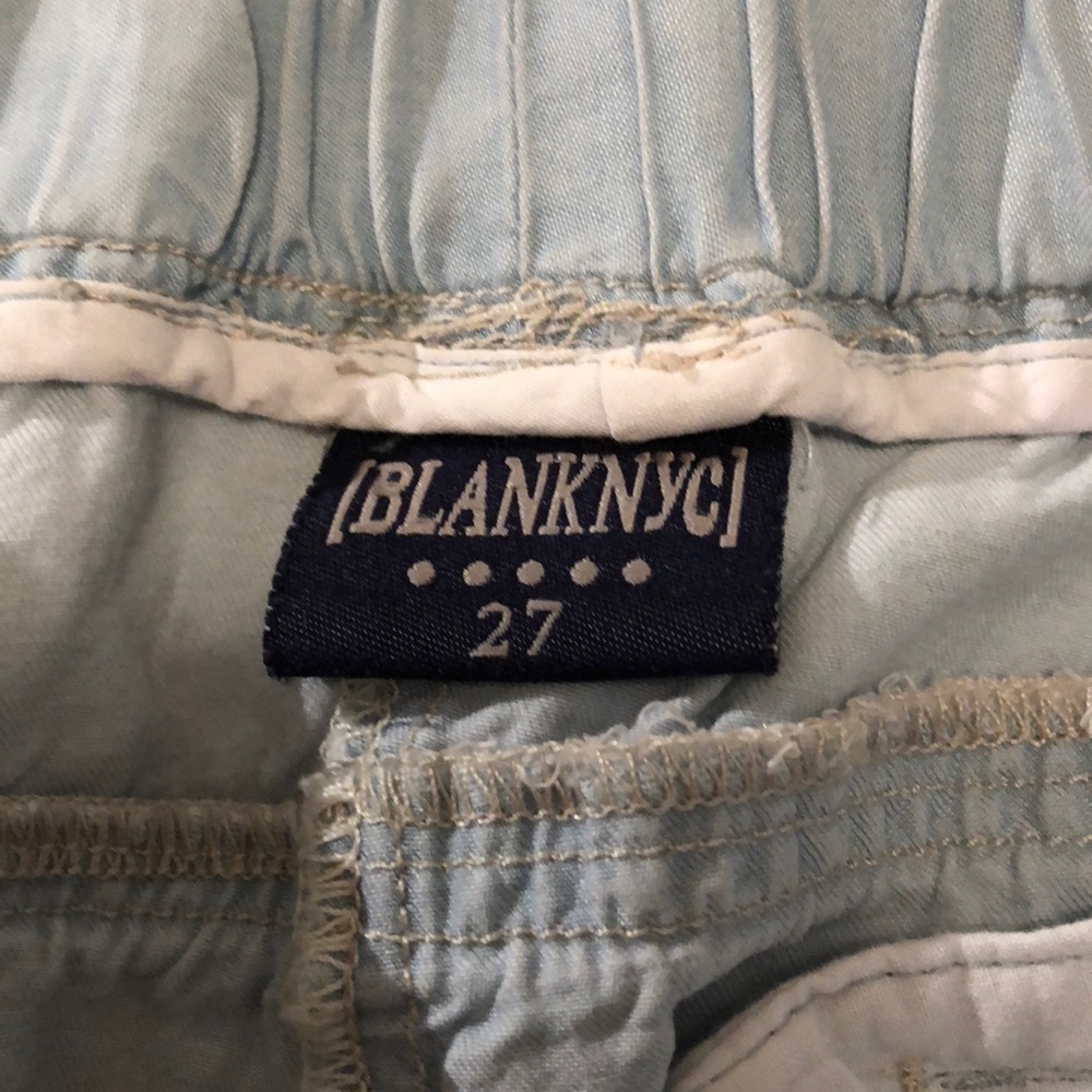 🔸Blank NYC Shorts🔸 - Picture 4 of 5